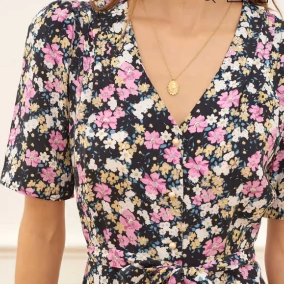 👑 5X HOST PICK 👑 Rouje Paris Mathilde Floral Dress - Picture 3 of 14